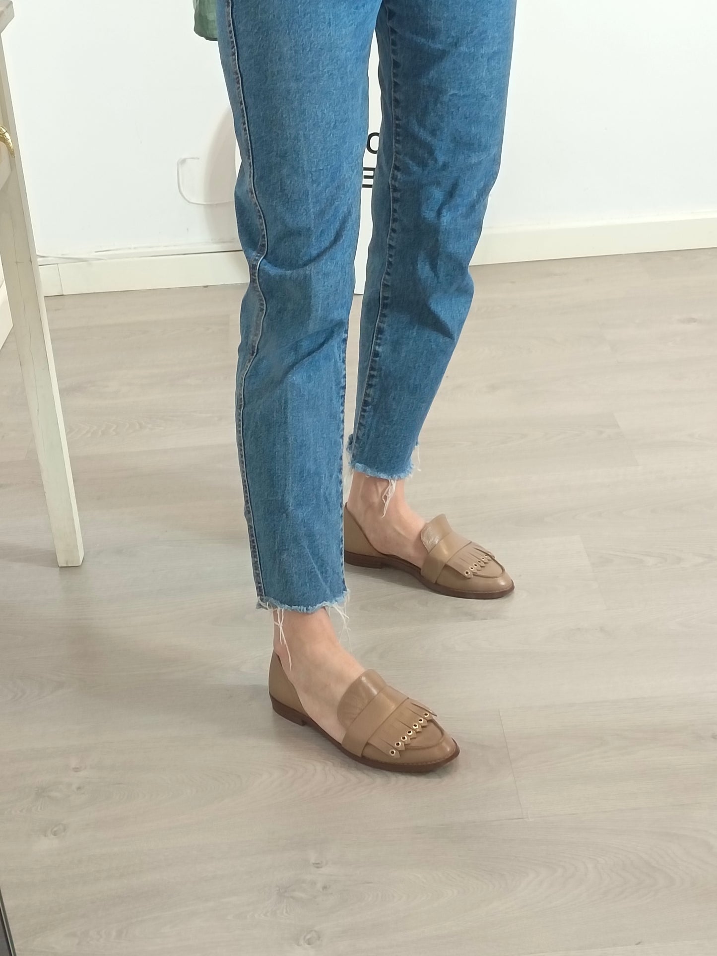 NINE WEST. Beige flap loafers, size 37/38