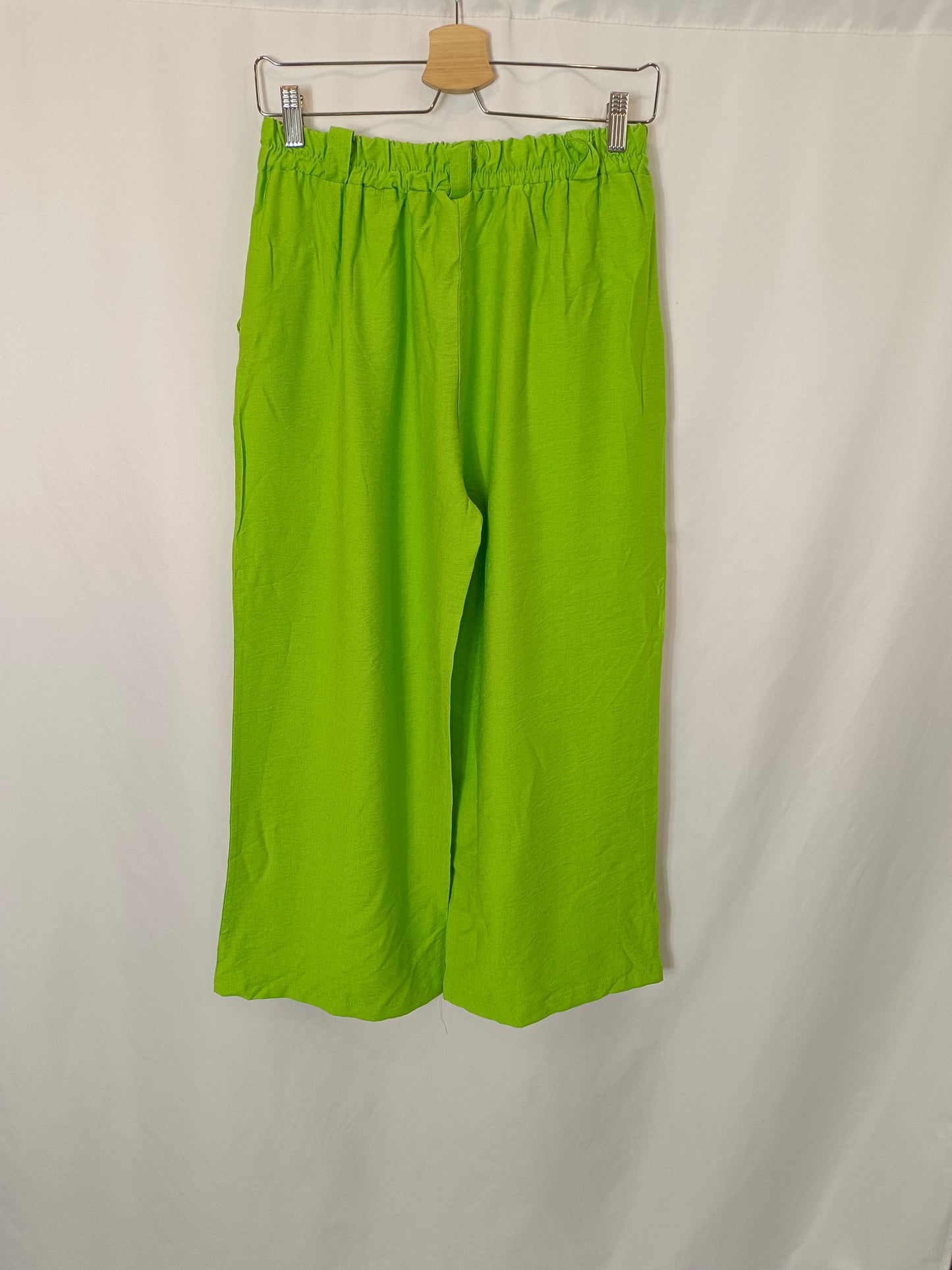 OTRAS. Pantalón verde fluido T.u (36)