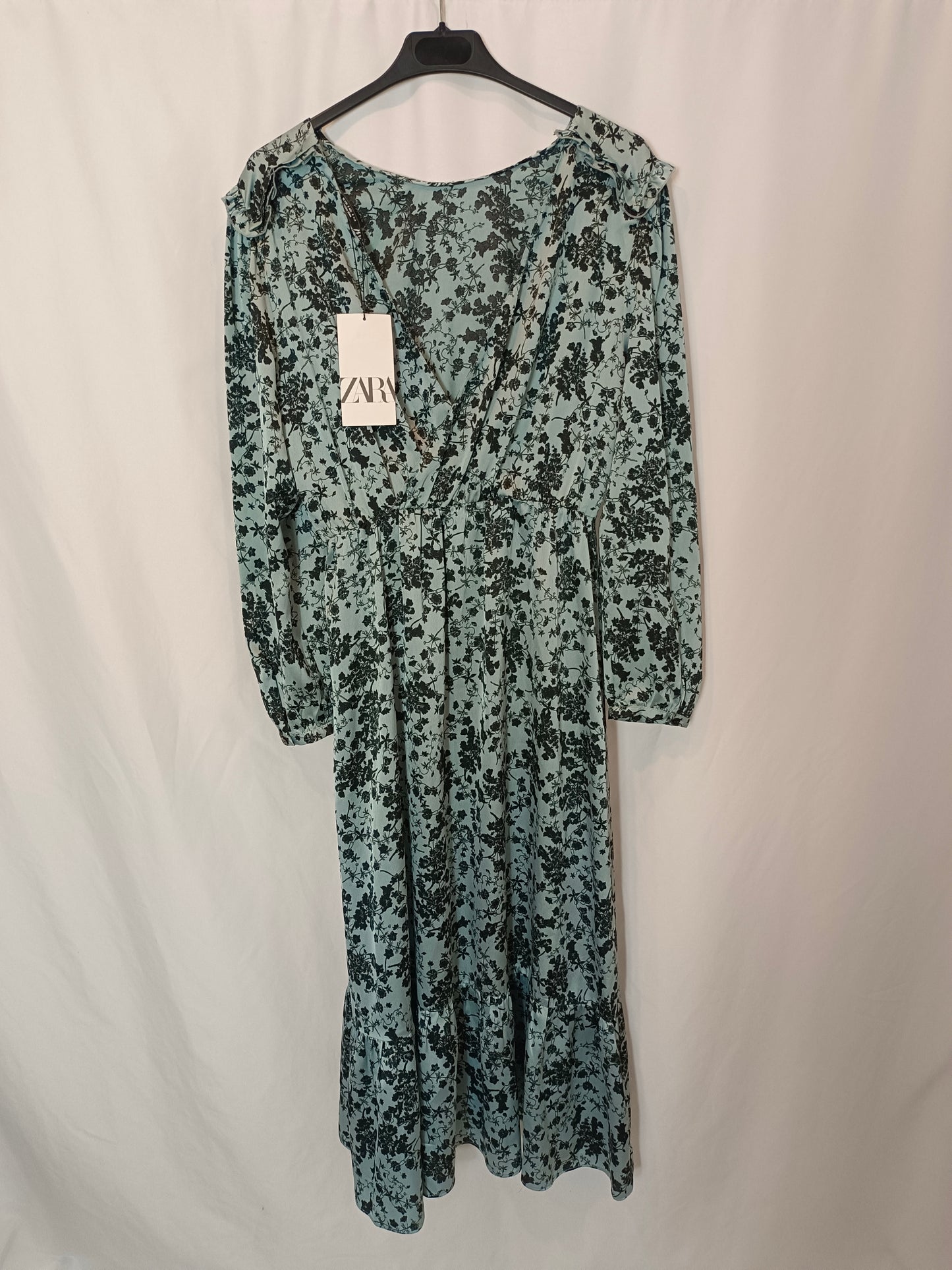 ZARA. Blue floral midi dress Ts