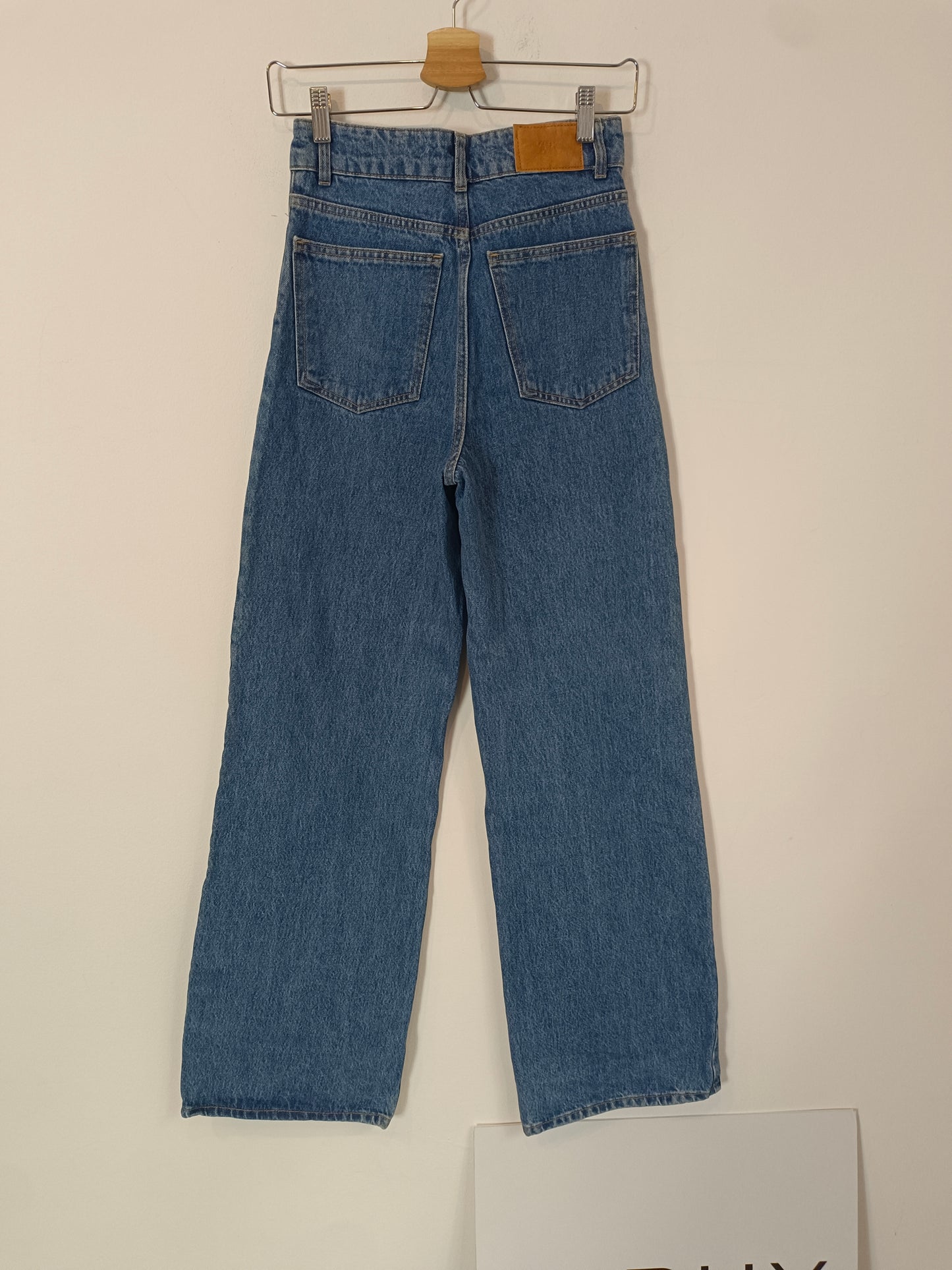 ZARA. Wide-leg denim trousers, size 34