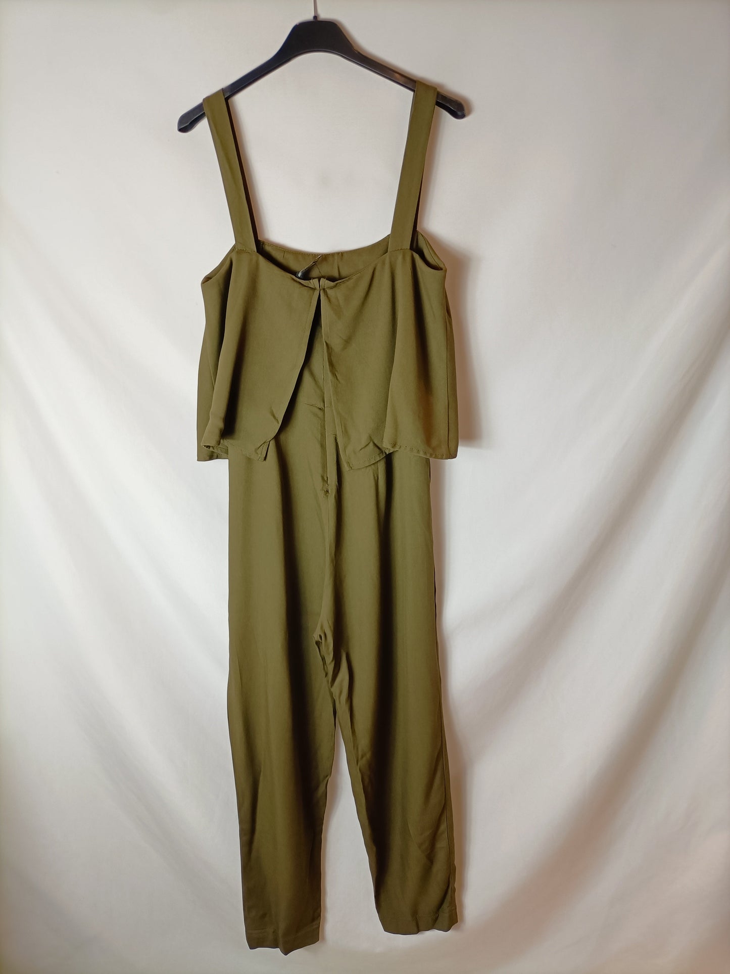 STRADIVARIUS. Mono fluido verde T.s