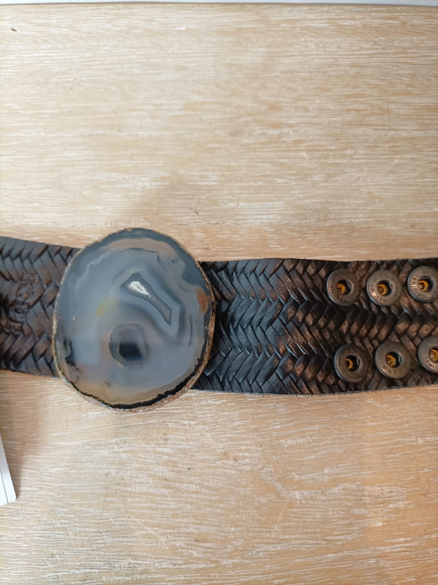 ECUE. Pulsera piel piedra