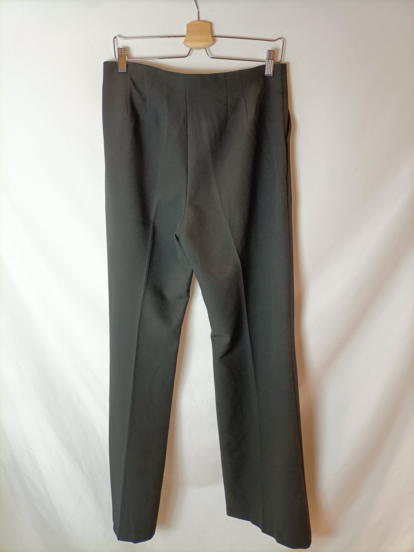 MANGO. Pantalón pata ancha pinzas. T 42