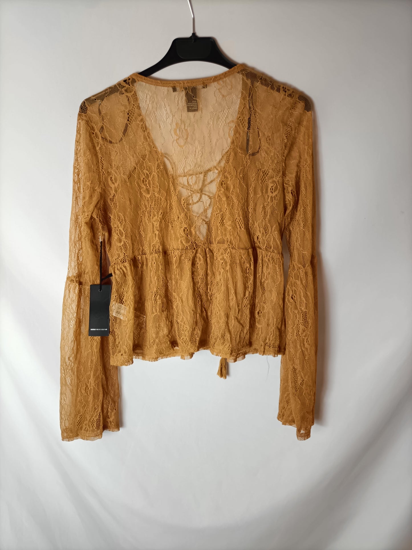 FOREVER21. Top encaje mostaza T.m