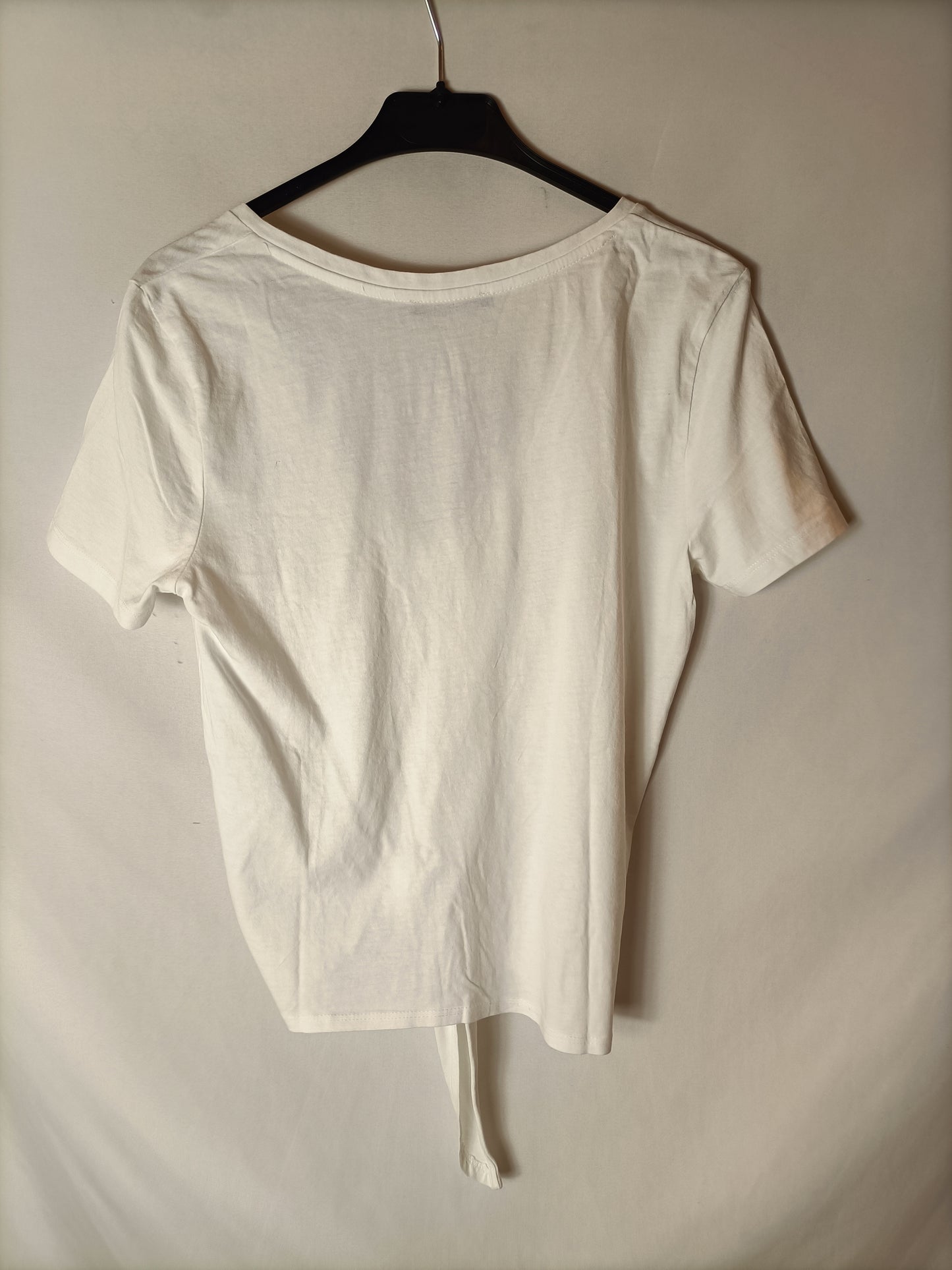 ZARA. Camiseta blanca nudo. T M