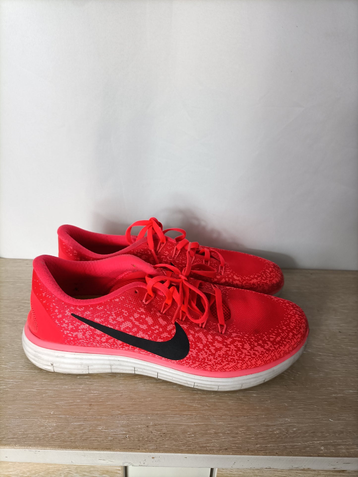 NIKE. Zapatillas running T.42.5