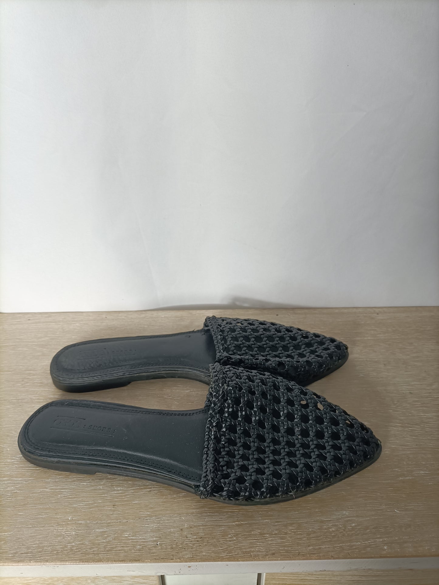 ASOS. Mules negros red T.42 (TARA)