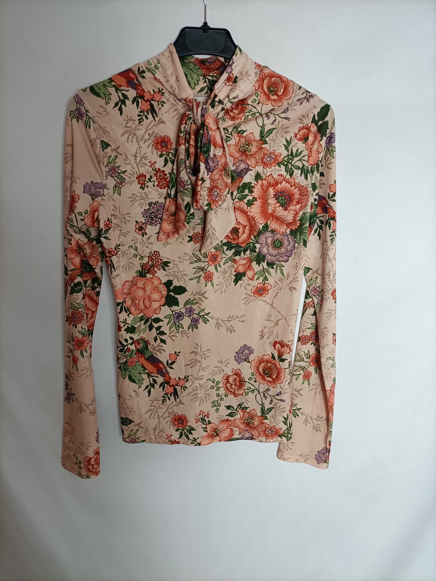 ZARA. Top floral con lazo t. S
