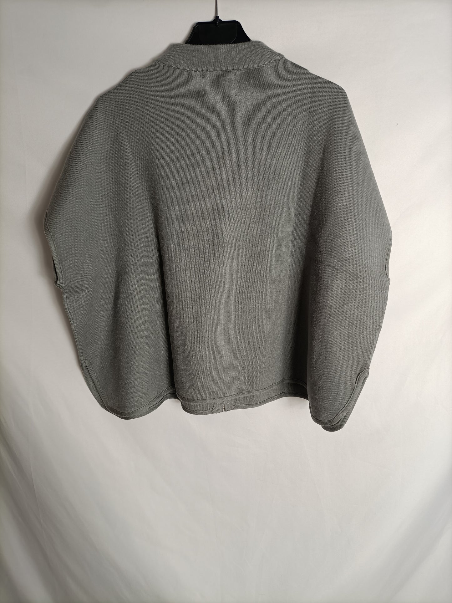 ZARA. Poncho-style sweater, size 9-10 years