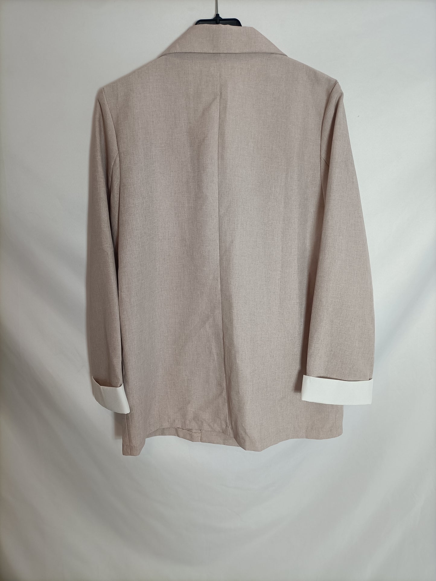 SHEIN. Beige Flowy Blazer Tm