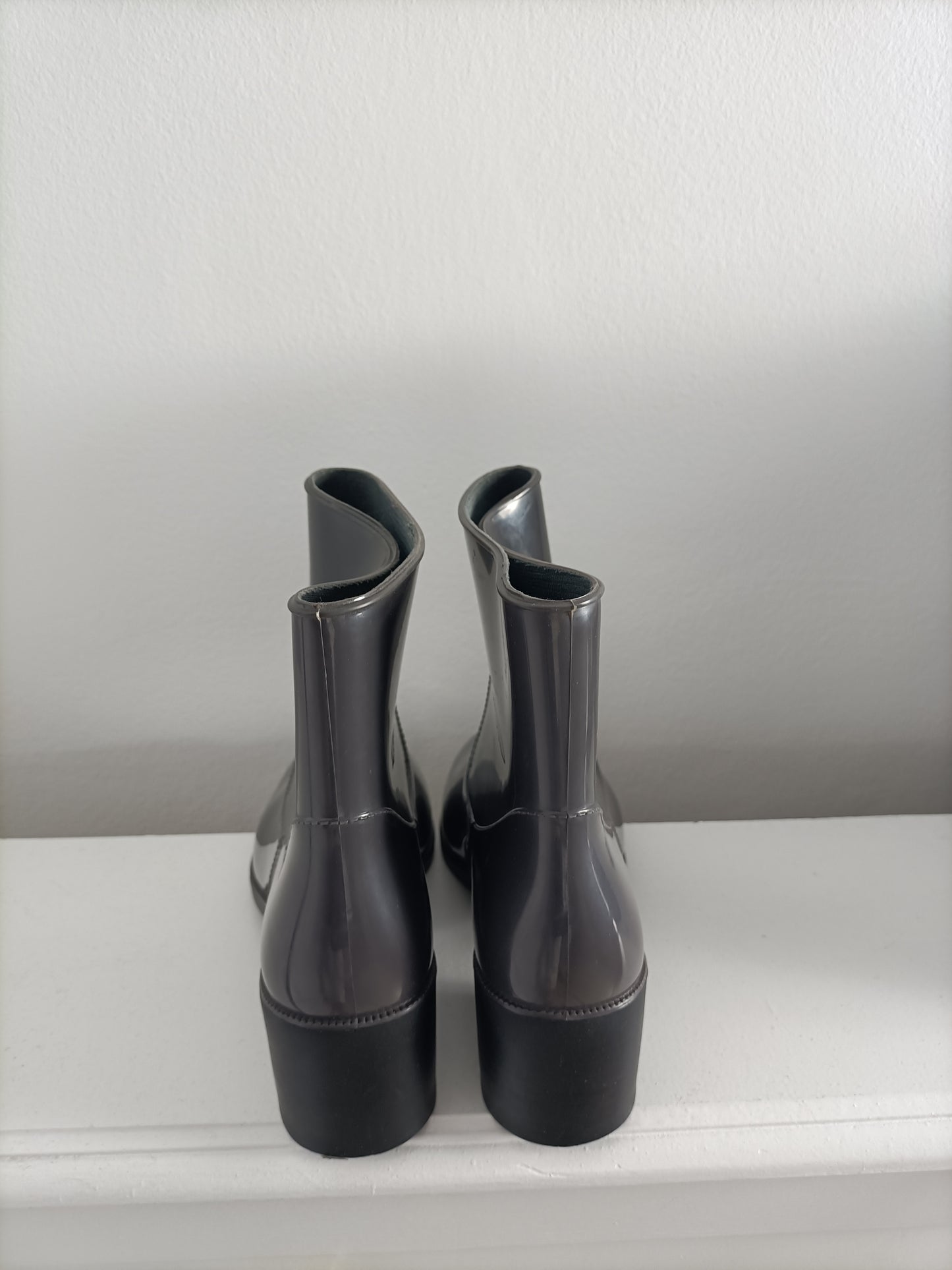 BIMBA Y LOLA. Grey rain boots, size XL (40-41)