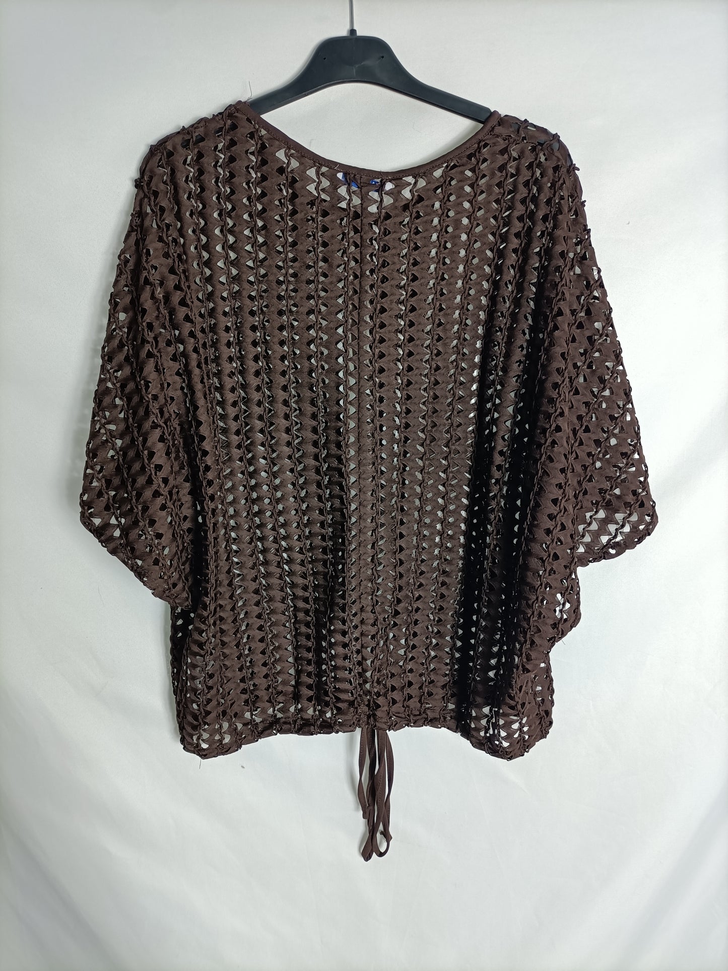 ZARA. Top marrón troquelado T.s