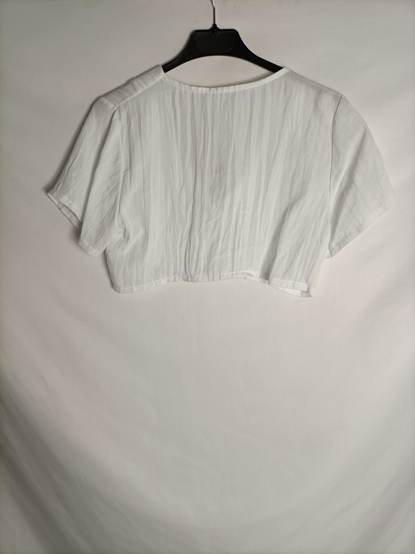 BASYCO. Croptop cruzado blanco T.u(s)