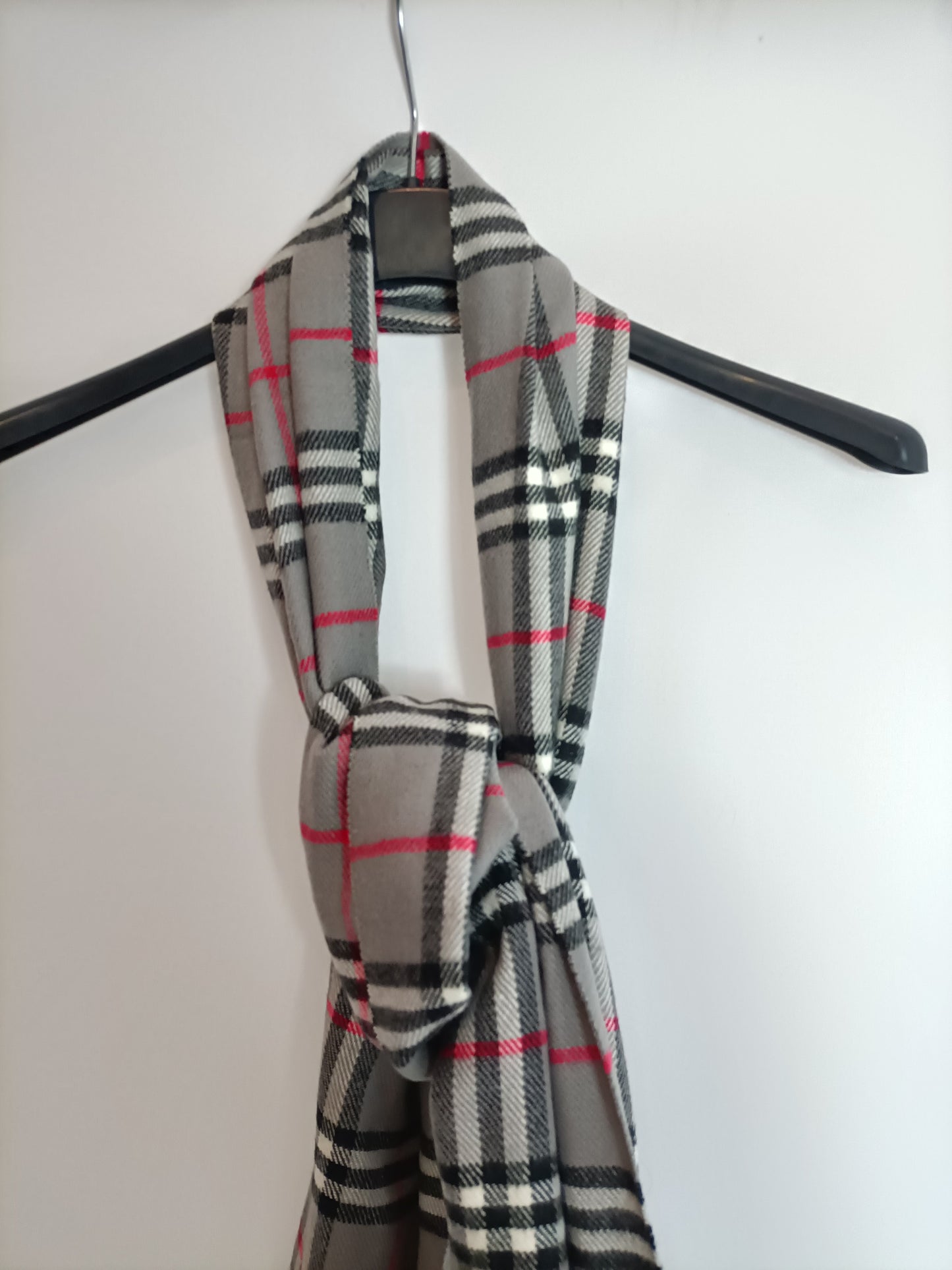 OTRAS. Bufanda cuadros grises