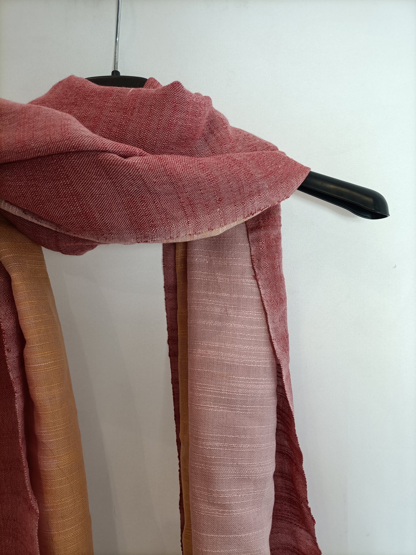 OTHERS. Pink and green gradient scarf