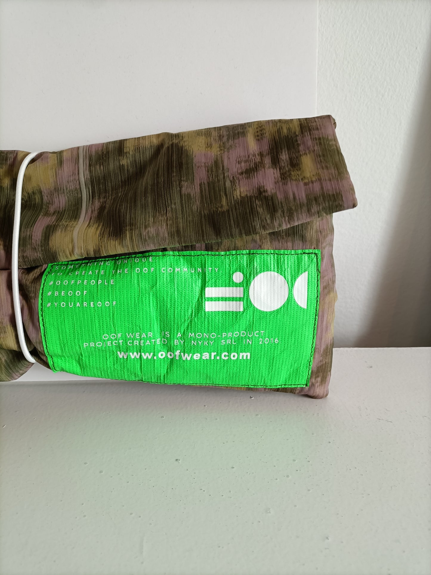 OFFWEEAR. Bolso tie dye