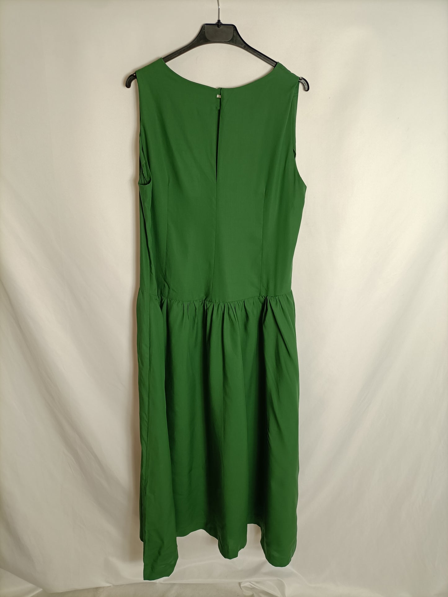 NUEOO CLOTHING. Vestido largo verde T.s