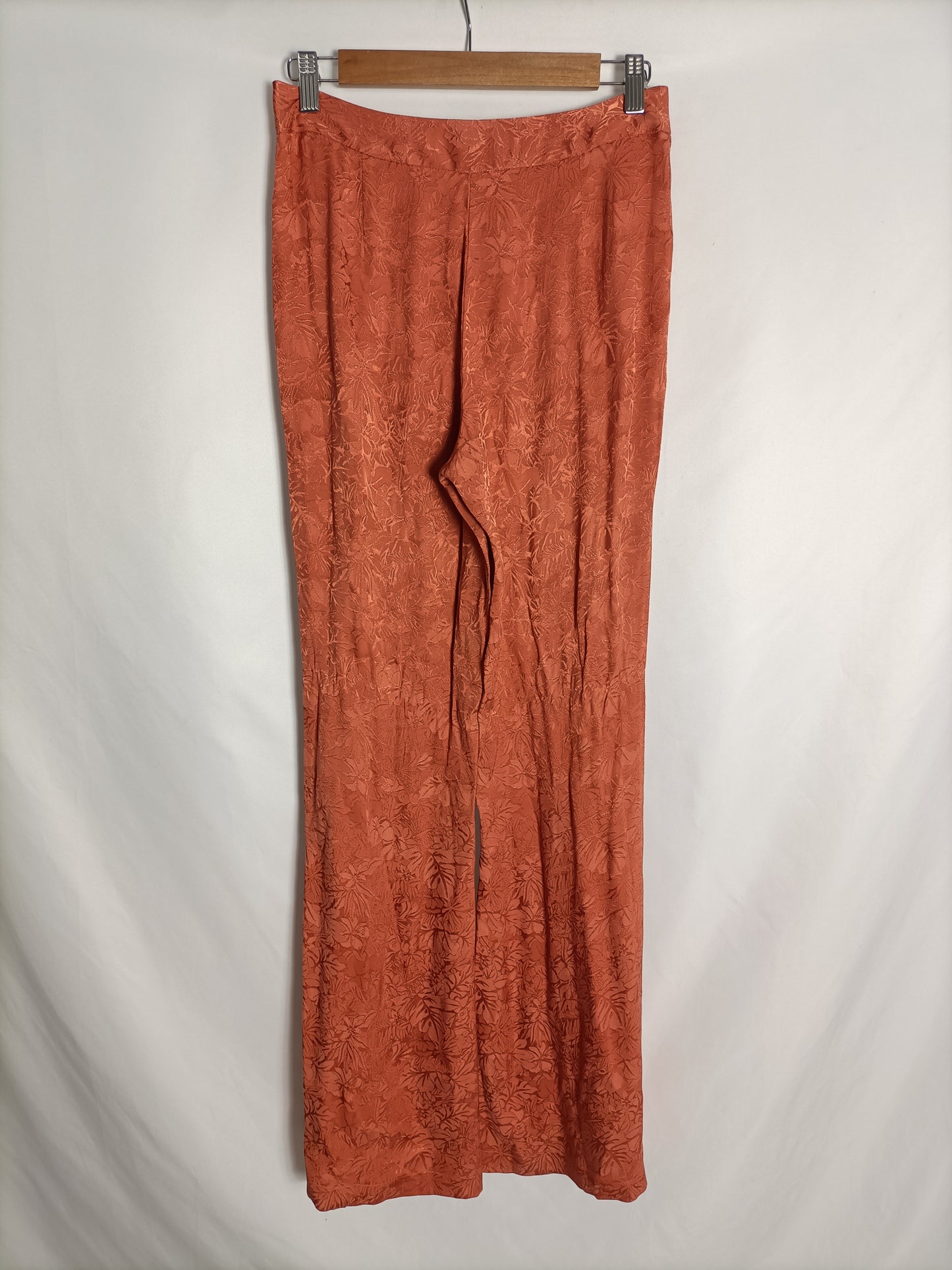 NÍCOLI. Pantalón teja aperturas T.34