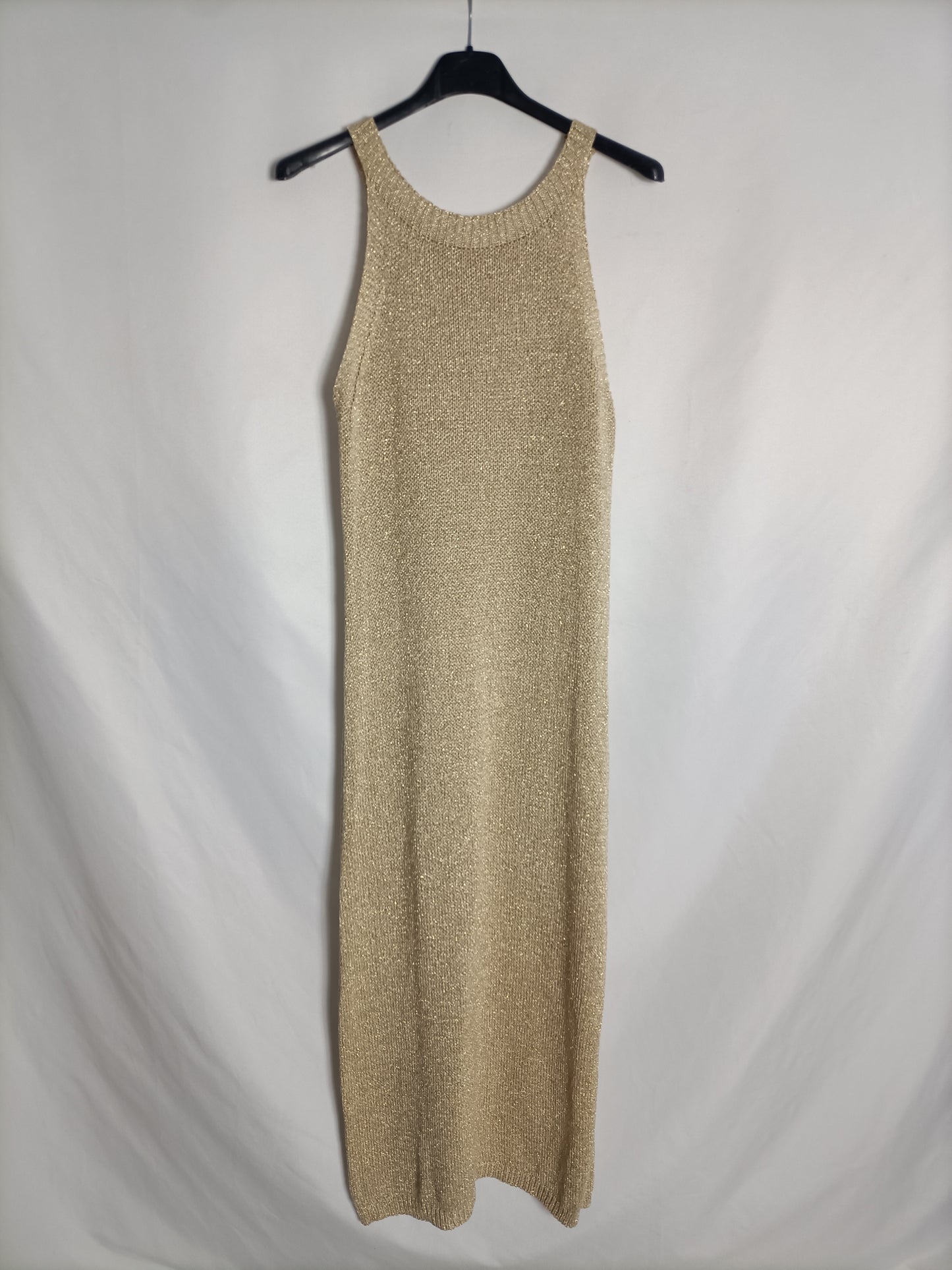 OTRAS. Vestido midi dorado T.u(s)