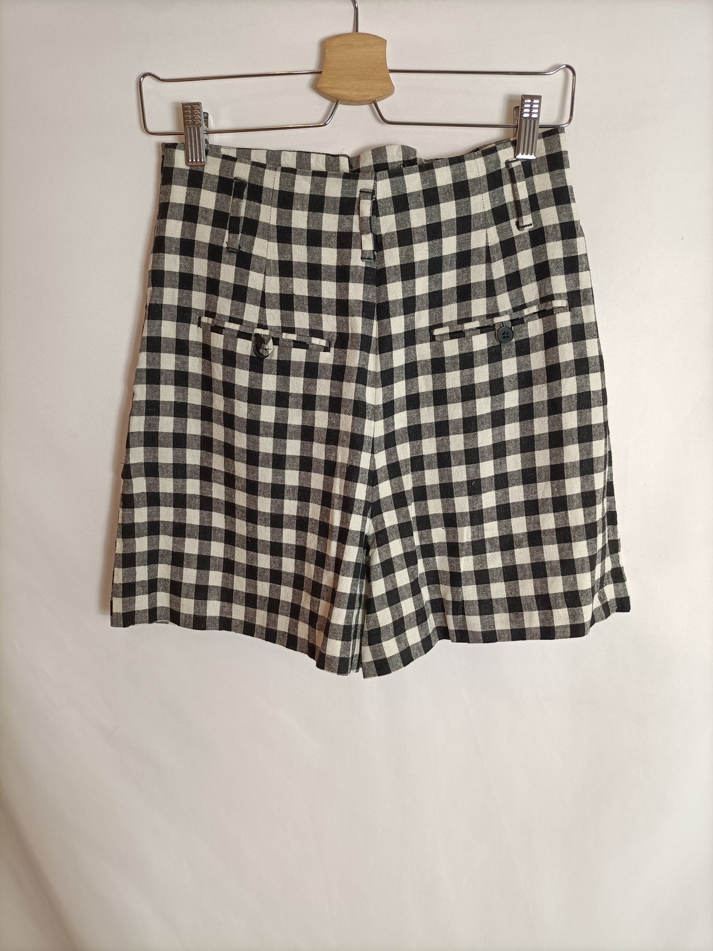 ZARA. Ts gingham shorts