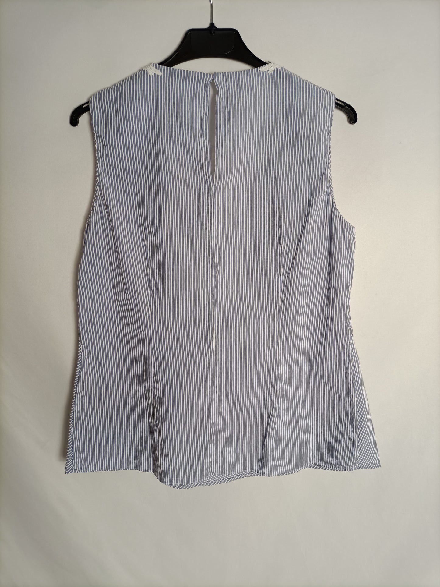 MASSIMO DUTTI. Top rayas croché T.40