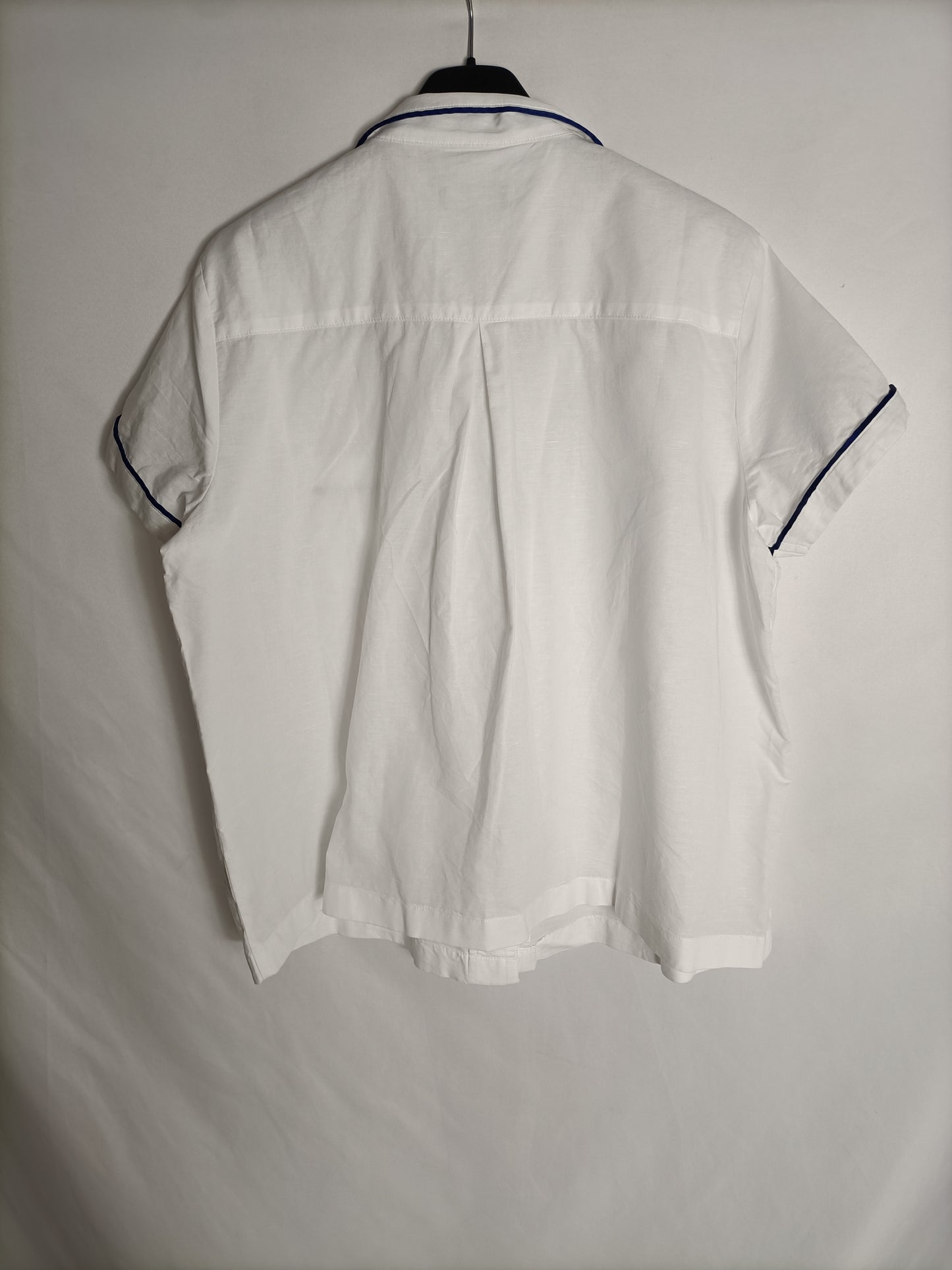 BENETTON. Camisa blanca manga corta T.m