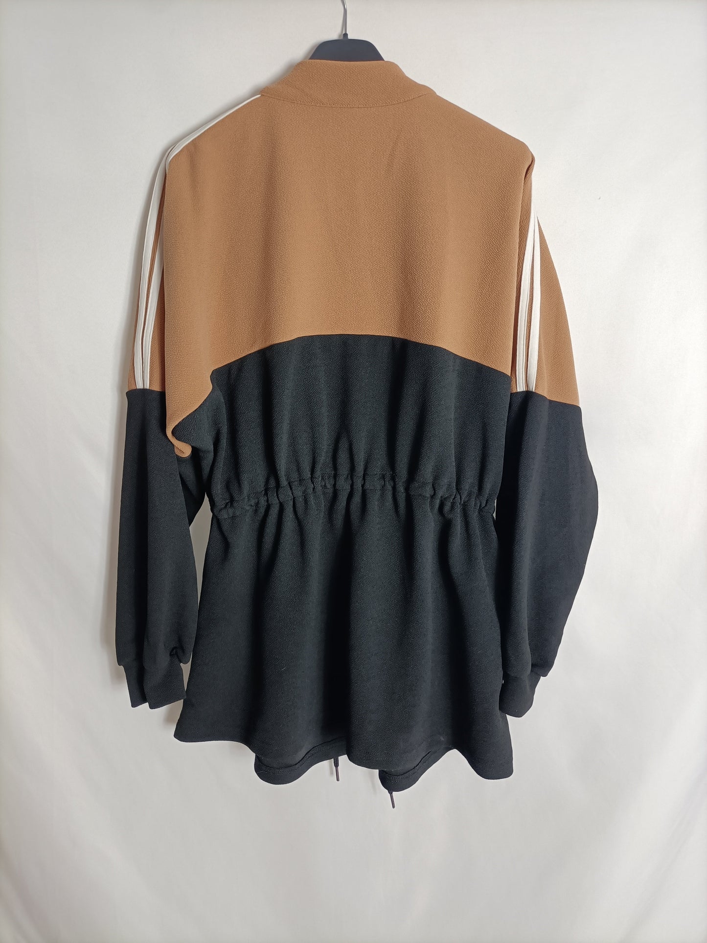 SHEIN. Sudadera cremallera bicolor T.s