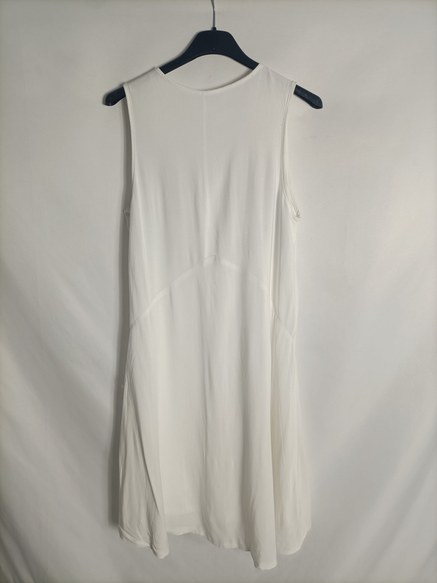 OTHERS. White embroidered dress Tm