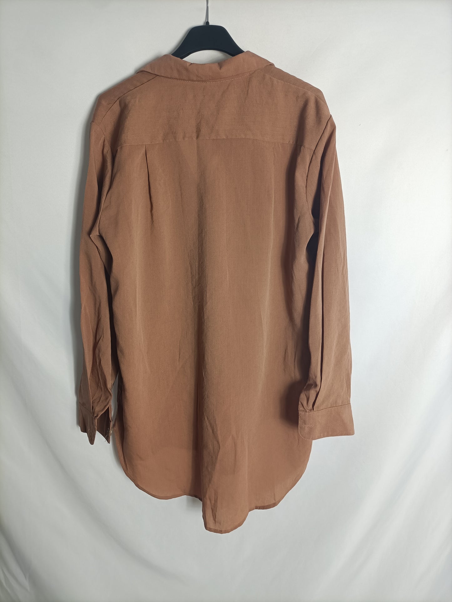 IVIVI. Camel button-down blouse Tl