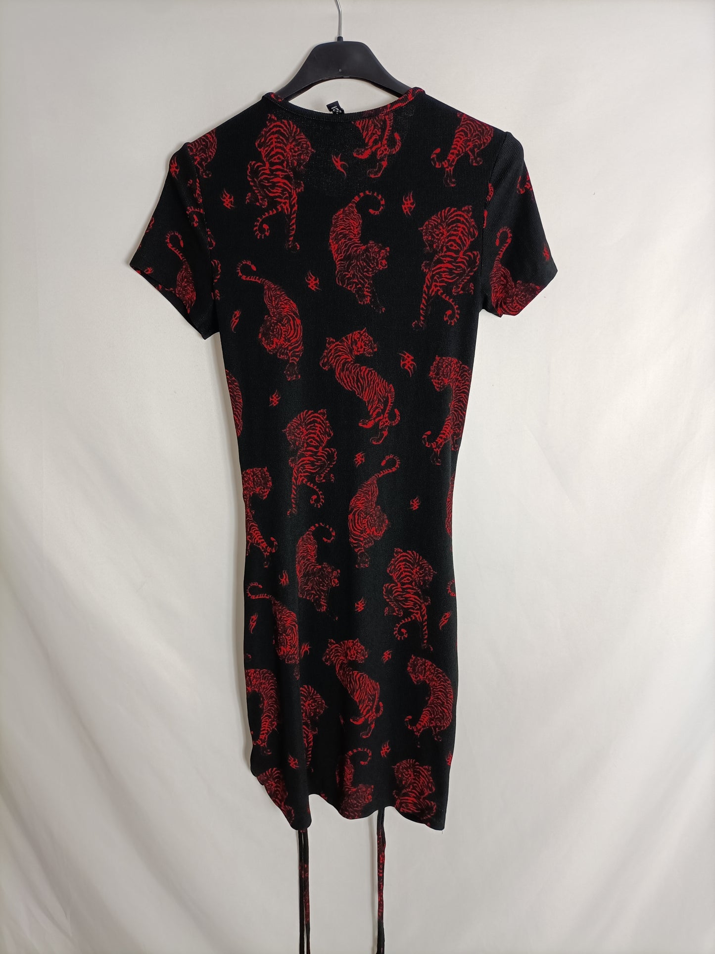 H&M. Vestido negro tigres T.s