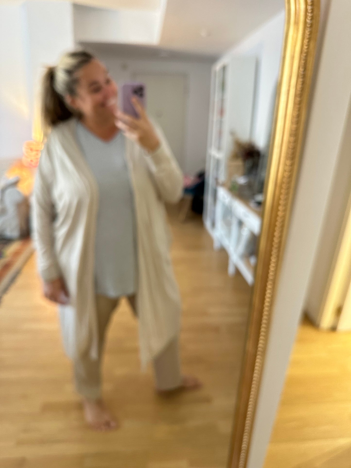 H&M. Cardigán beige fina T.xxl