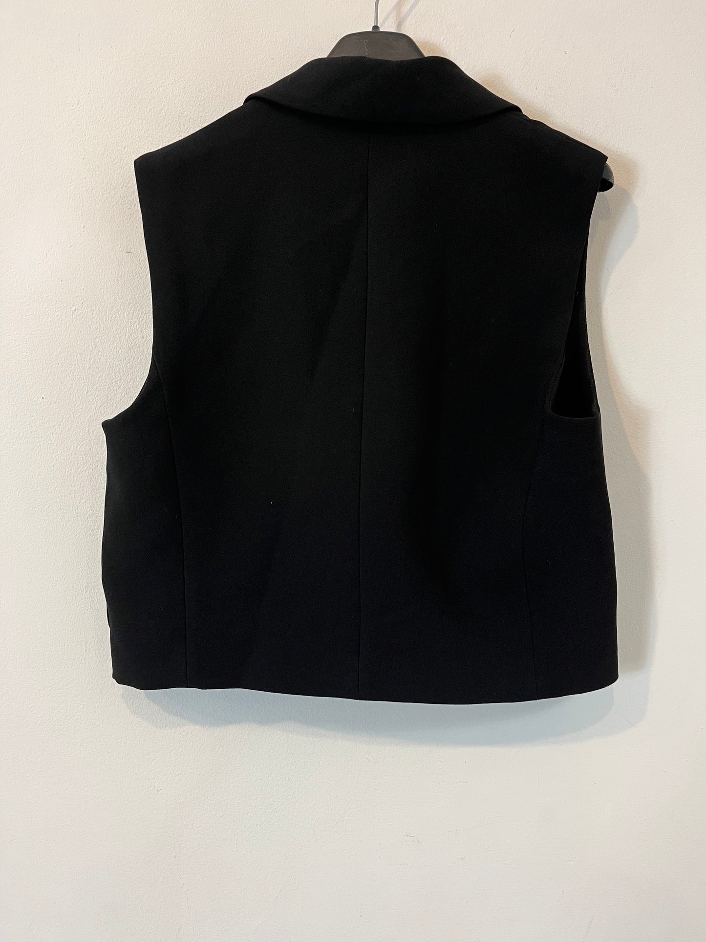 ZARA. Black double-breasted vest. XS