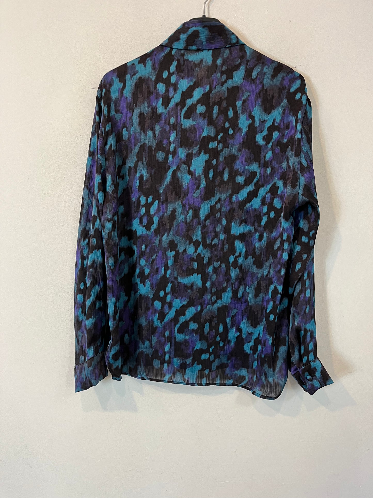 OTHERS. Blue printed blouse. TS