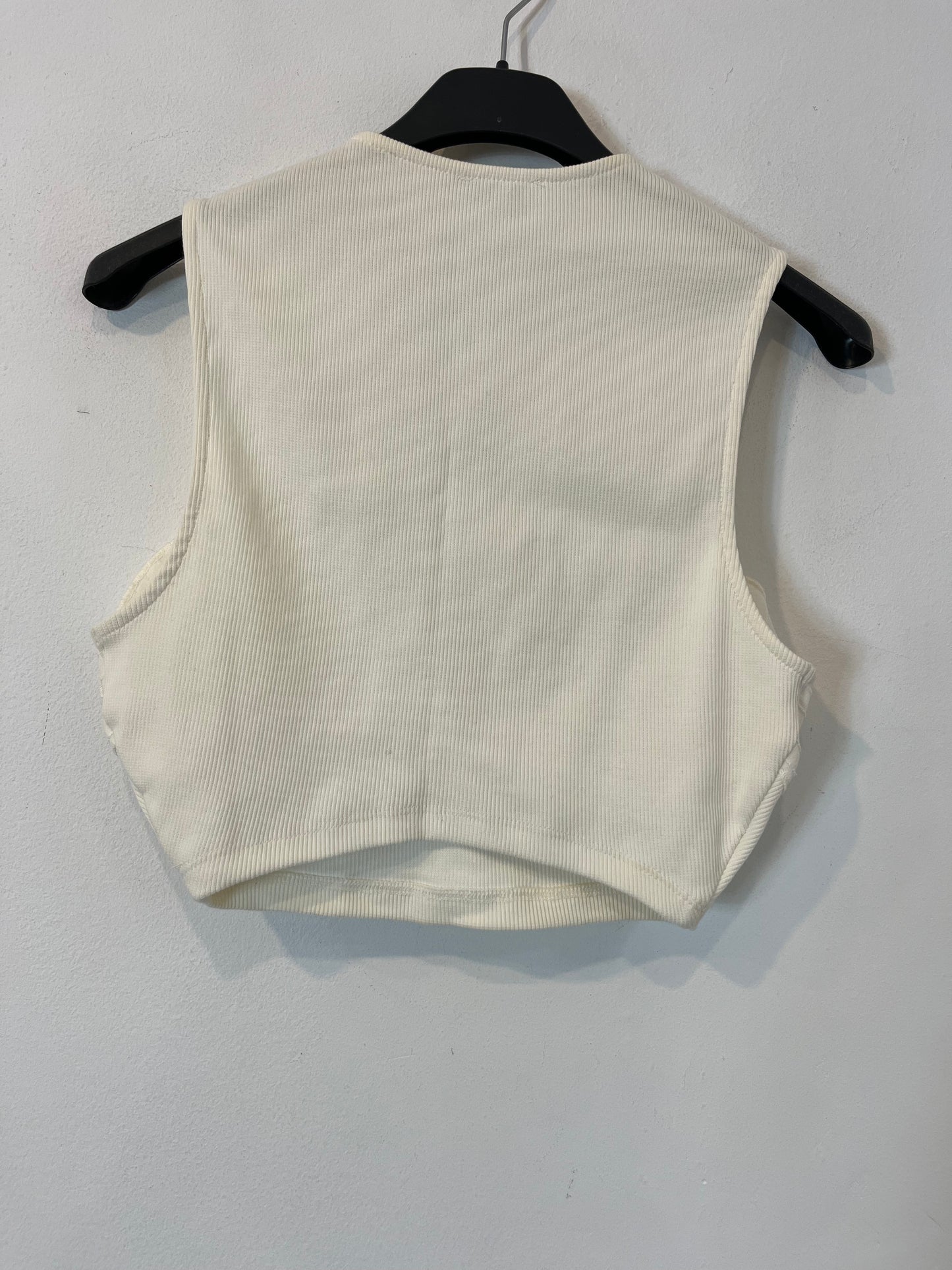 ZARA. top blanco flores T.s