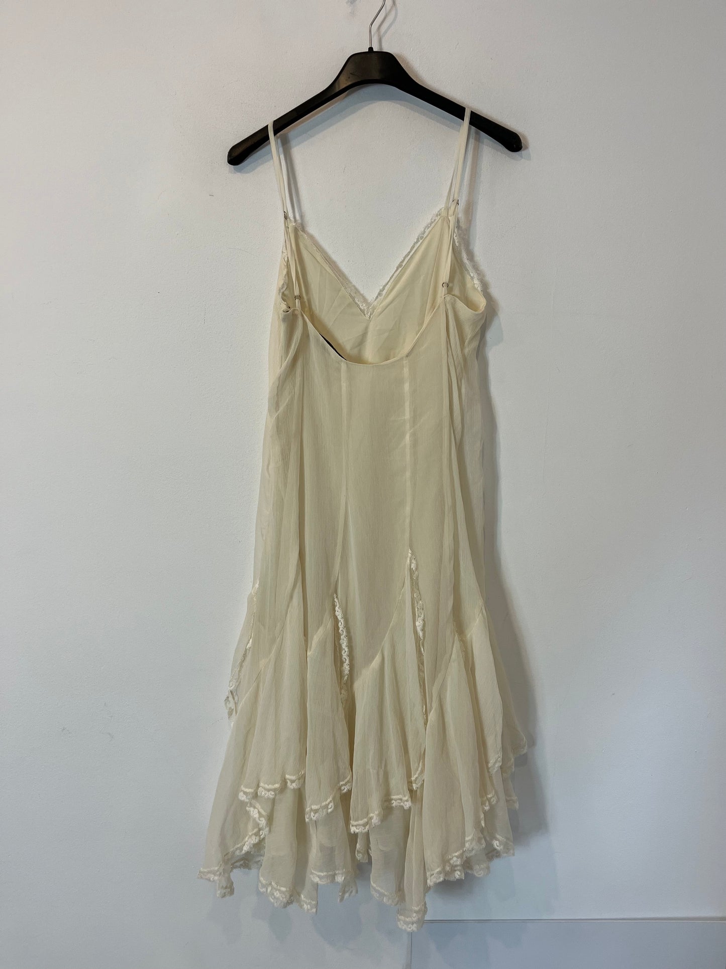 ZARA. Vestido corto gasa y encaje. T S