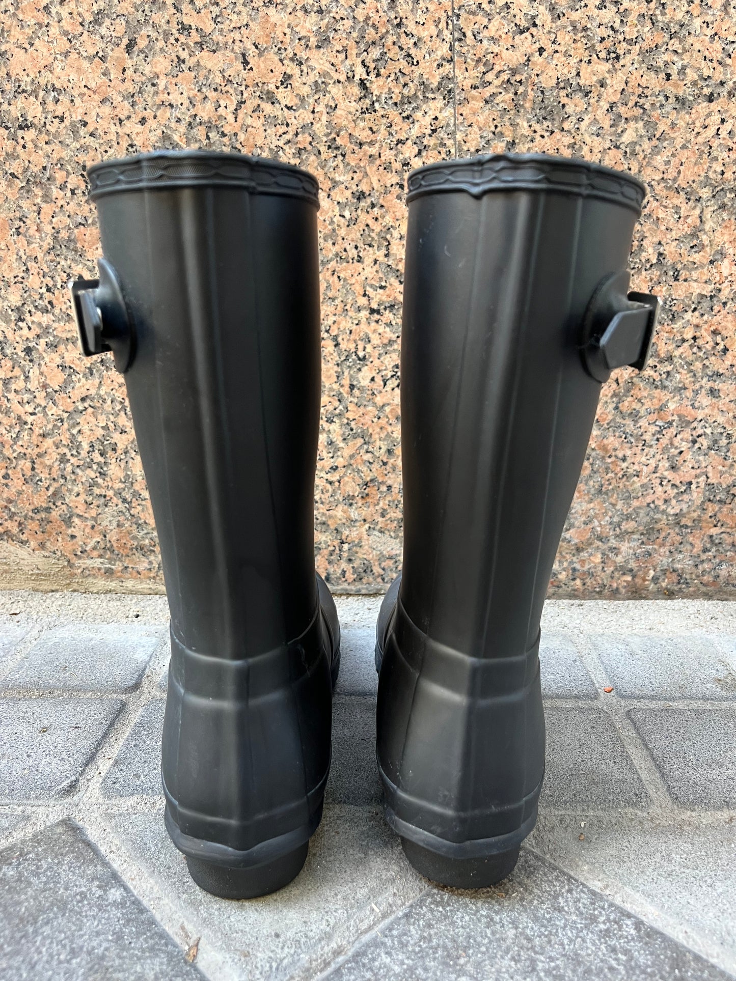 HUNTER. Botas negras media caña. T 39