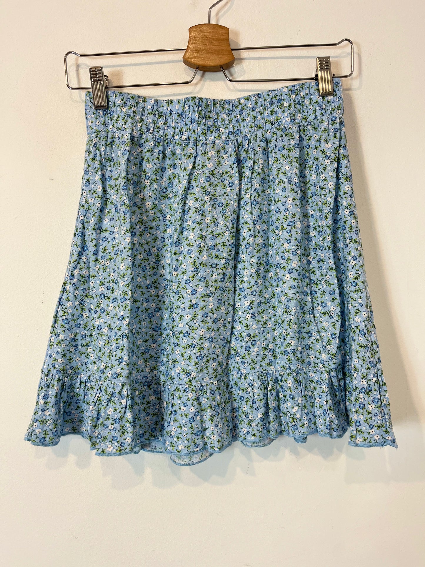CLOCKHOUSE. Short floral print skirt. Size 36