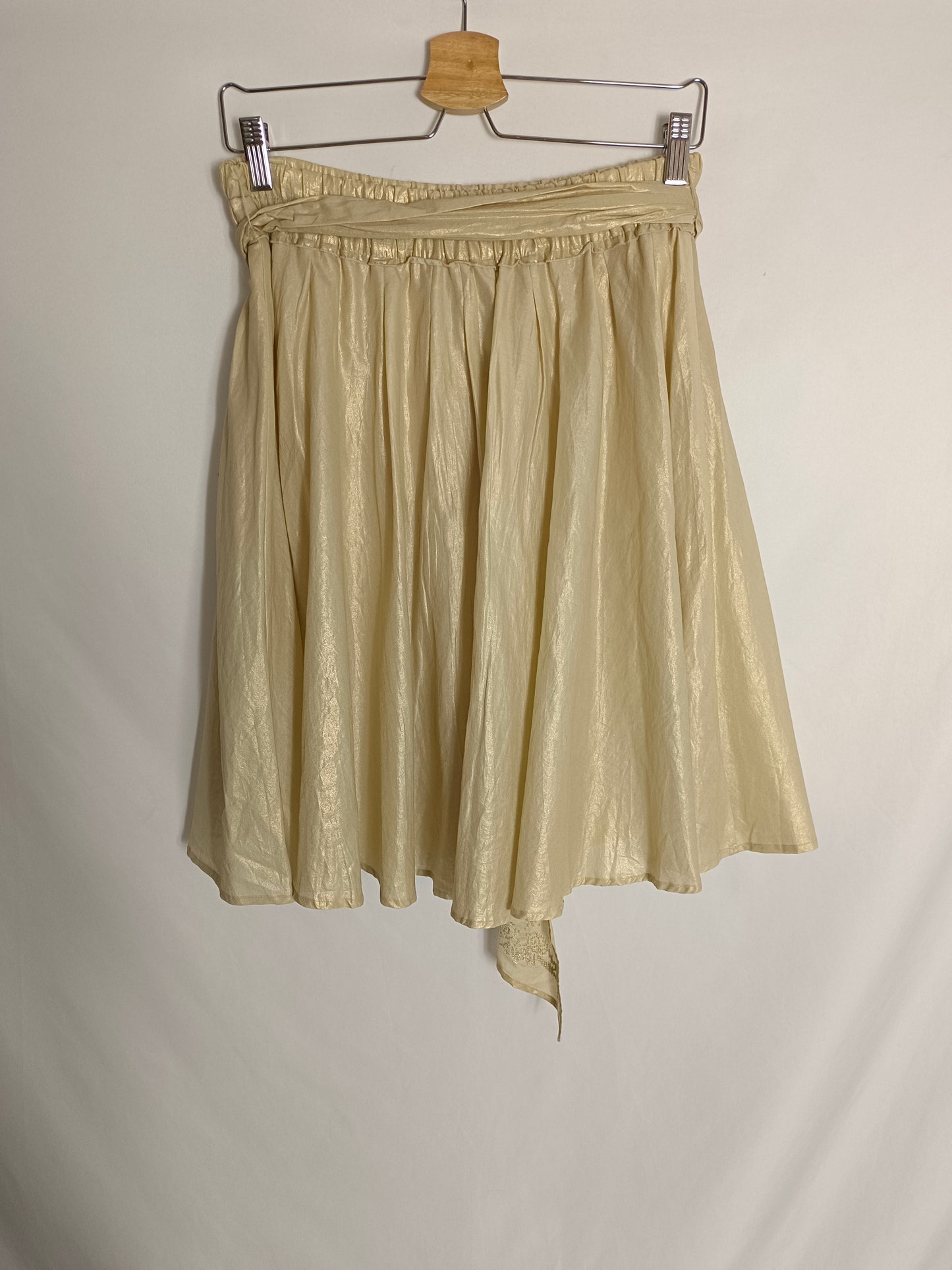 MANGO. Flowing golden skirt Tm