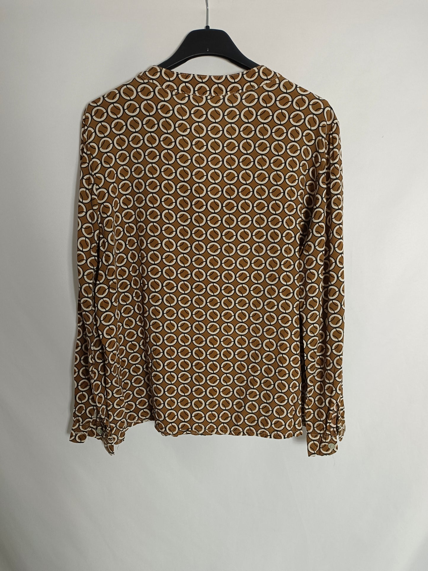 OTHERS. Retro camel blouse Yours