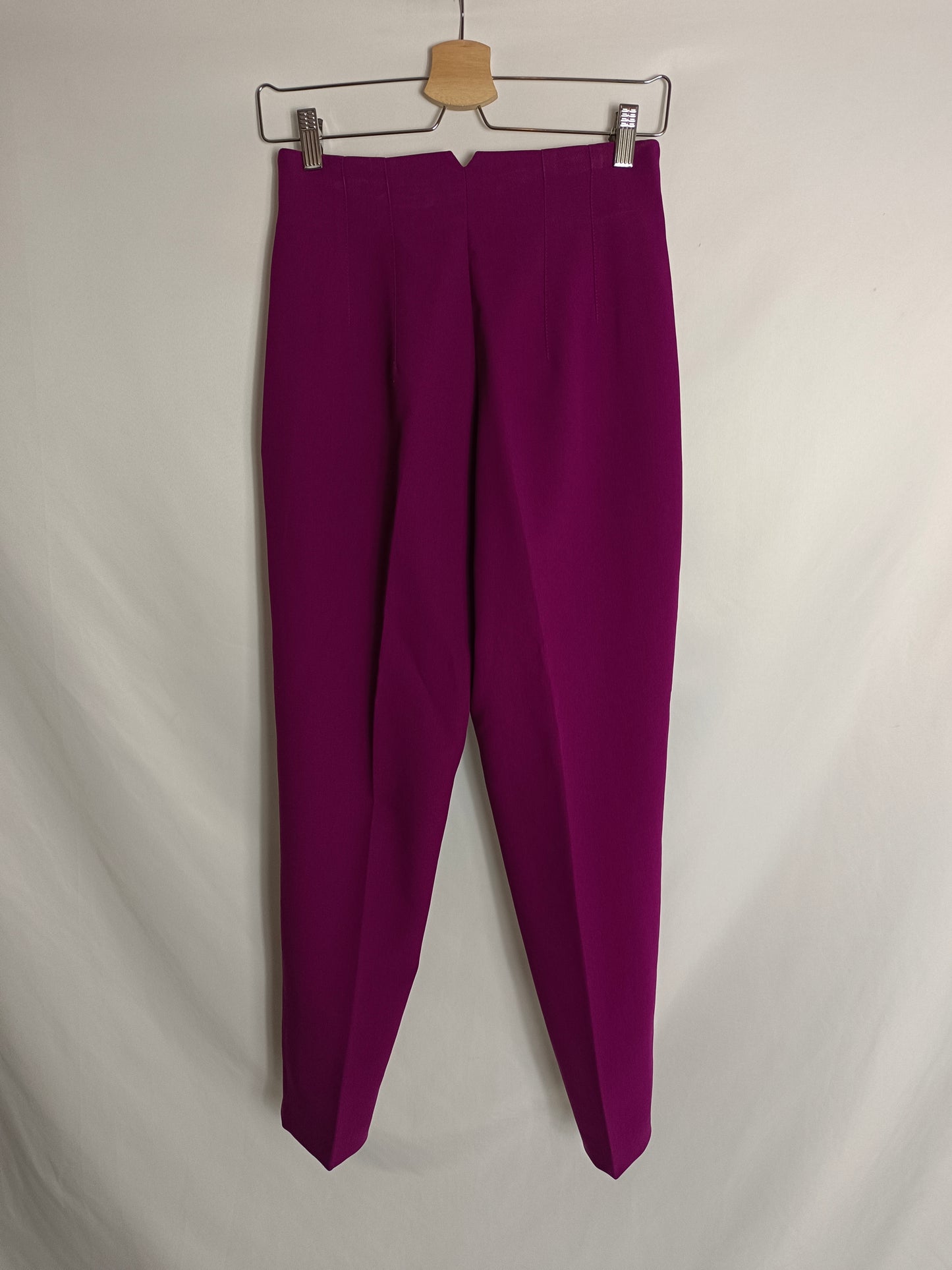 ZARA. Pantalón pinzas buganvilla T.s