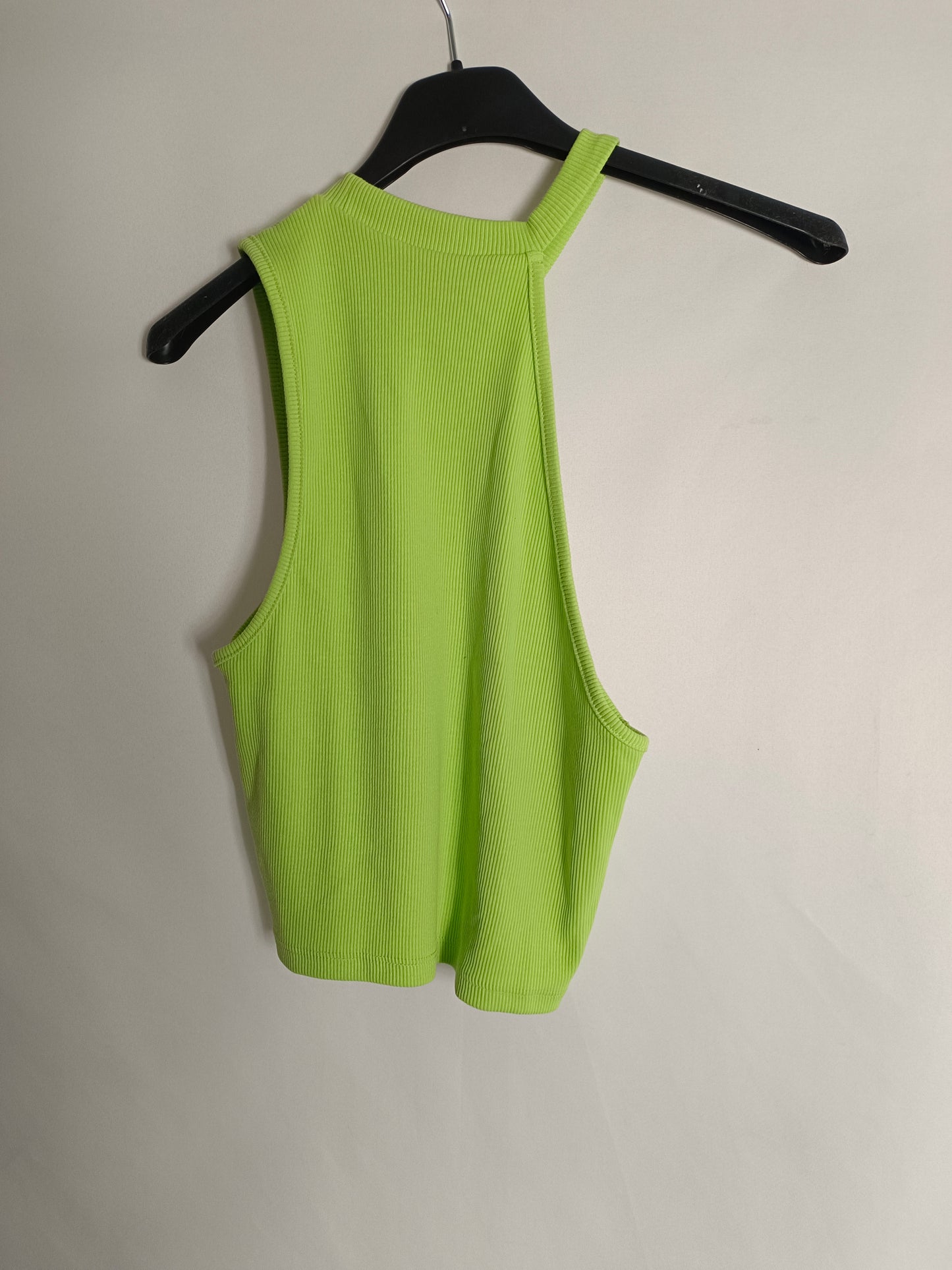 ZARA. Top verde canalé T.m