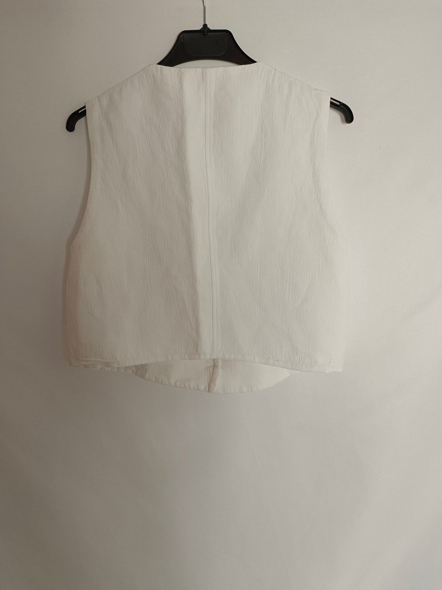 ZARA. Chaleco blanco botones T.m