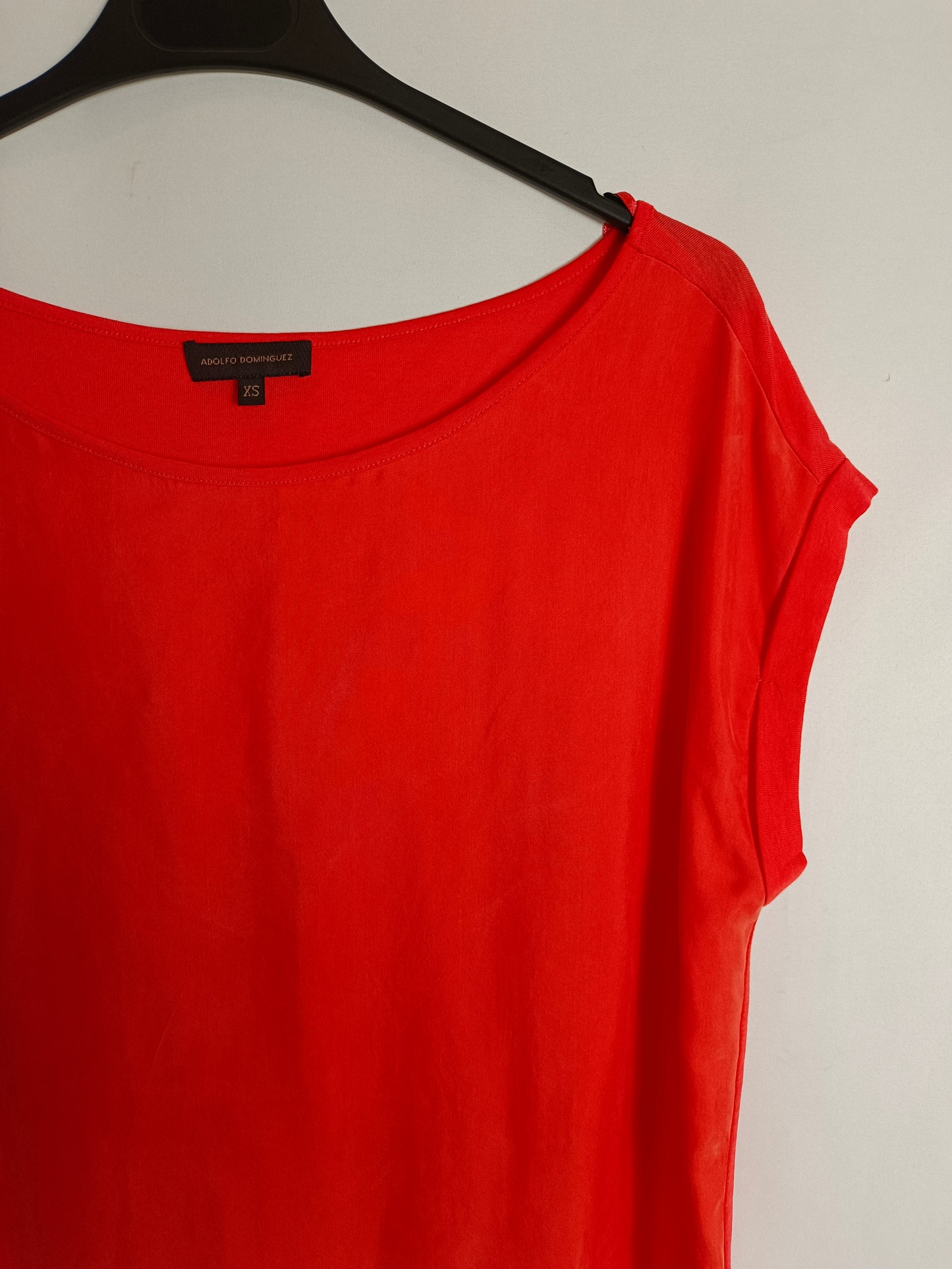 ADOLFO DOMINGUEZ. T.xs double texture blouse