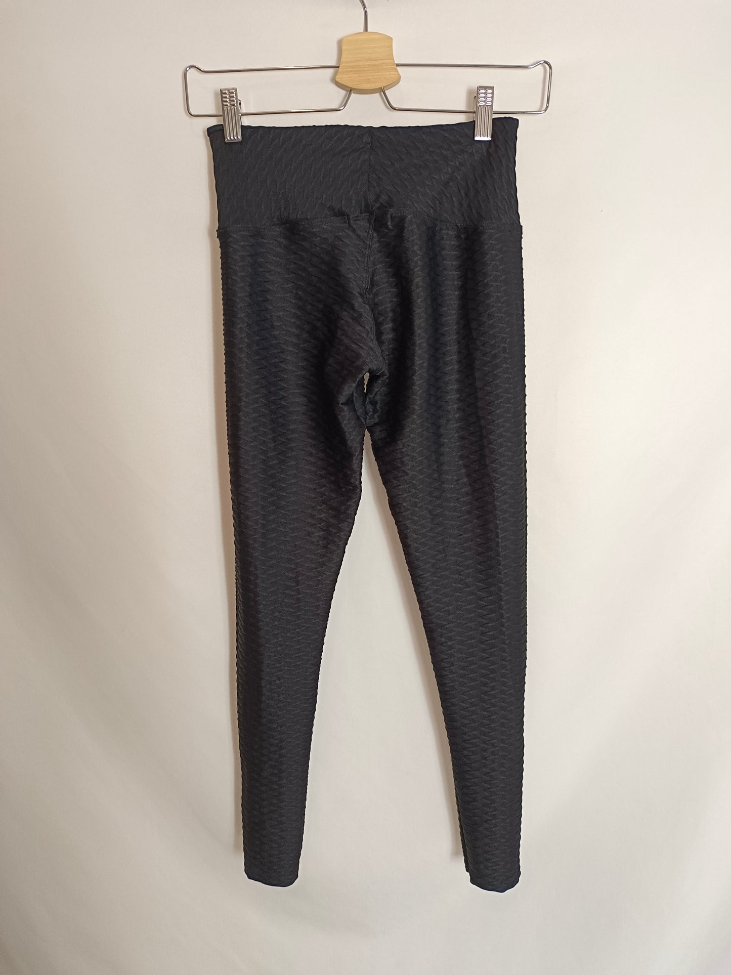 SMF. Leggins negros textura T.s