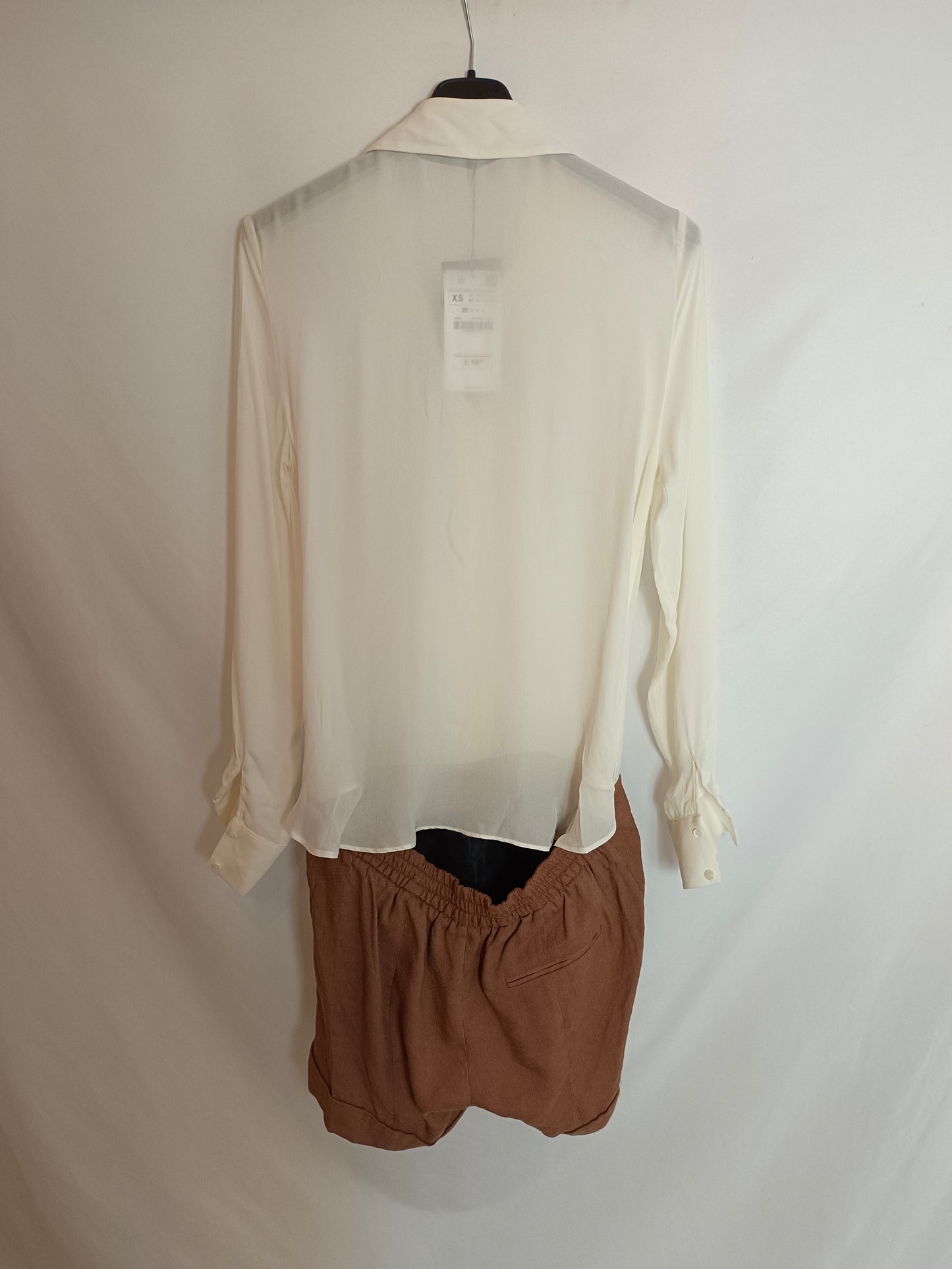 ZARA. Mono corto bicolor T.xs
