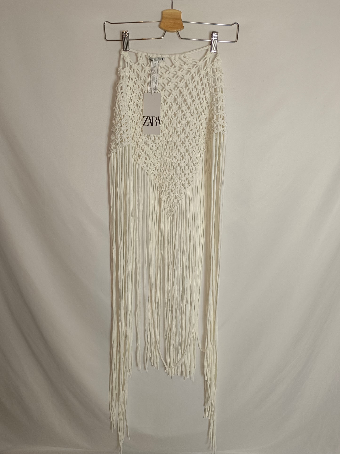 ZARA. Crochet shawl/sarong