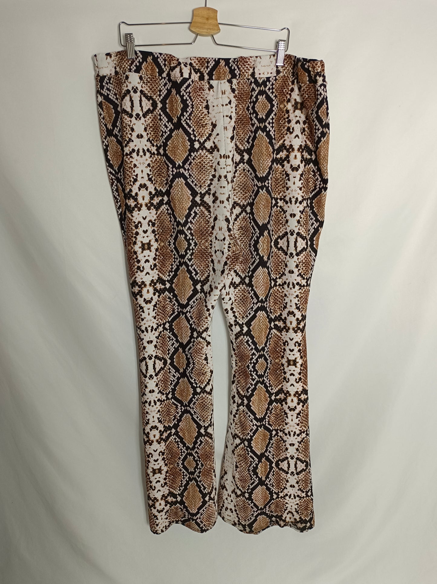 LASULA. Animal print trousers S.24plus (50)