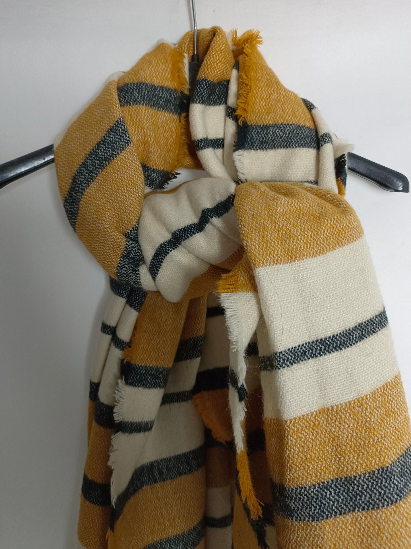 OTHERS Striped scarf