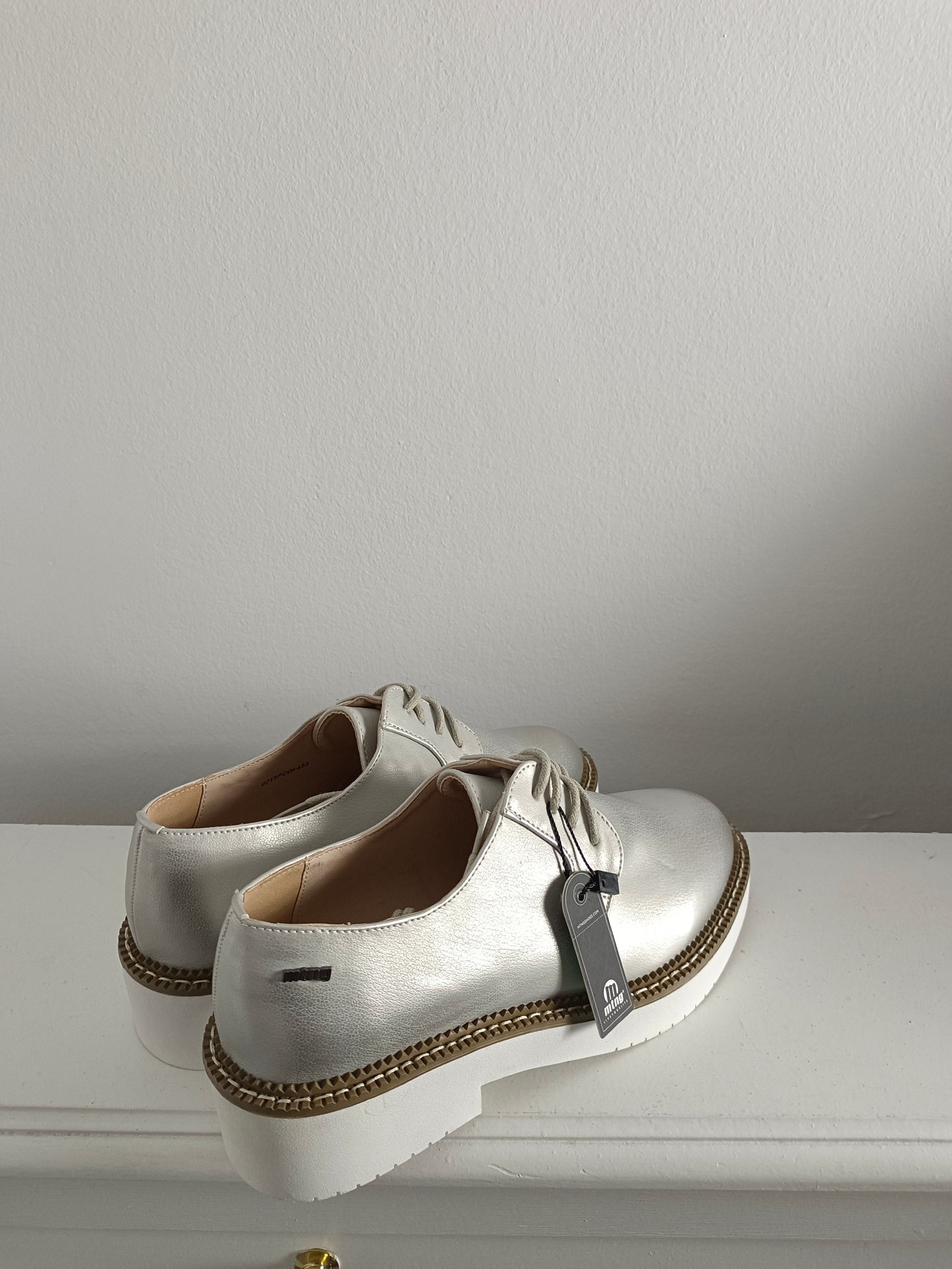 MUSTANG. Zapatos oxford plateados T.38