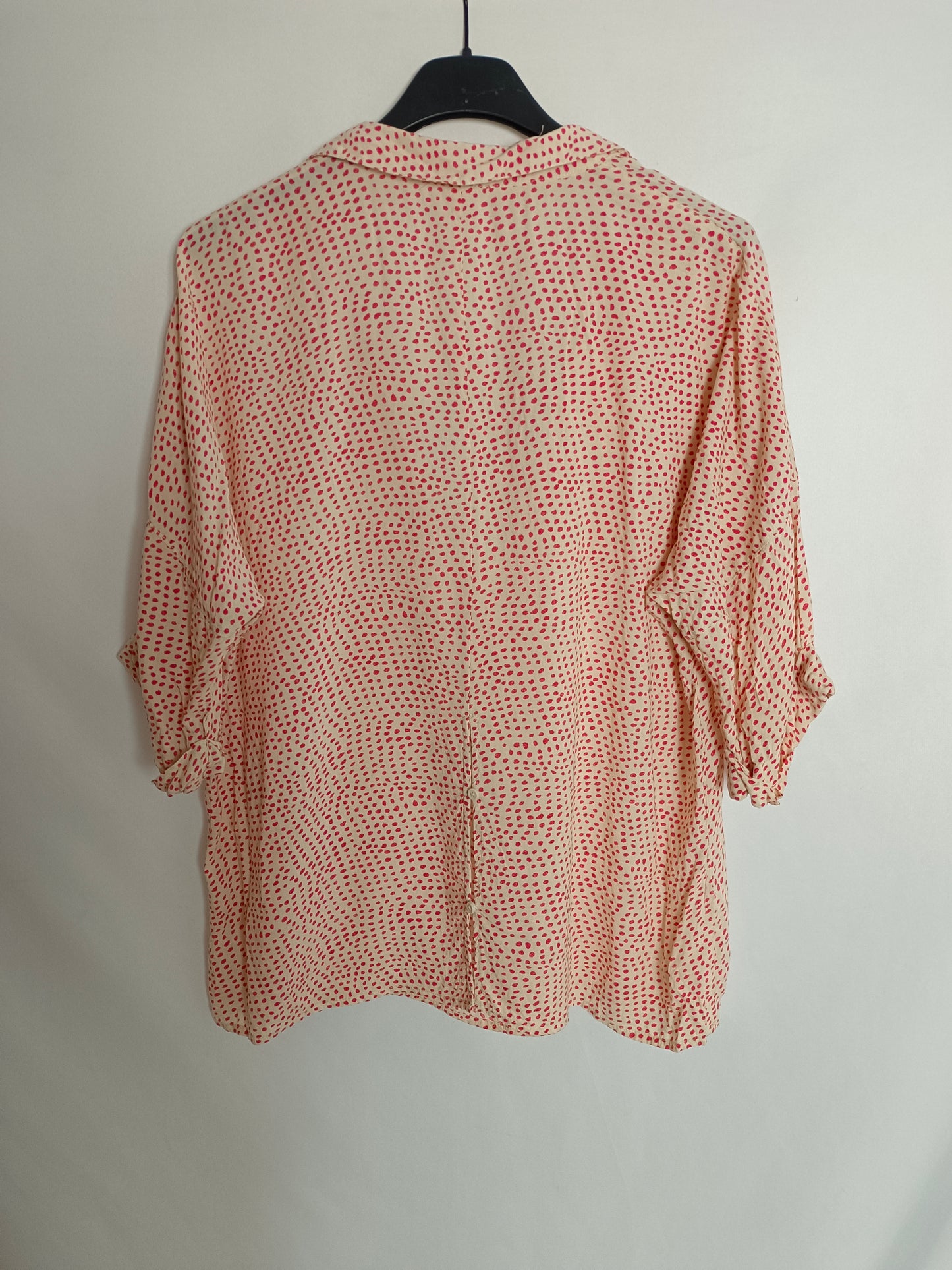 SEE FASHION. Tm beige polka dot blouse
